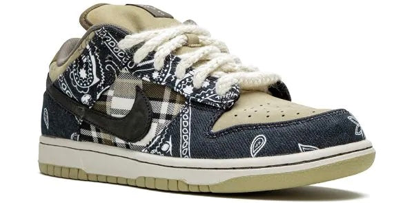 SB Dunk Low 'Travis Scott'