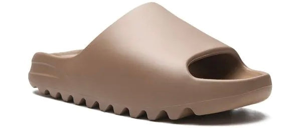 Yeezy Slide 'Earth Brown'